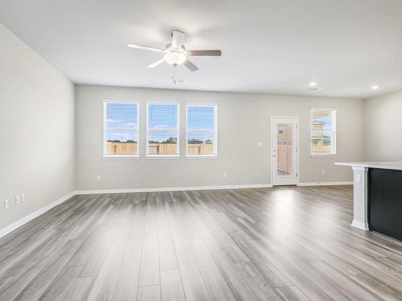 Photo is not of the actual home, but is an inspirational photo of builder’s model home and may depict options, furnishings, and/or decorator features that are not included Photo is not of the actual home, but is an inspirational photo of builder’s model home and may depict options, furnishings, and/or decorator features that are not included