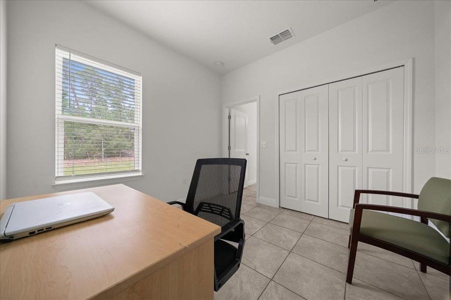 Furnished interior view inside a new home in , Ocala (Image 23).
