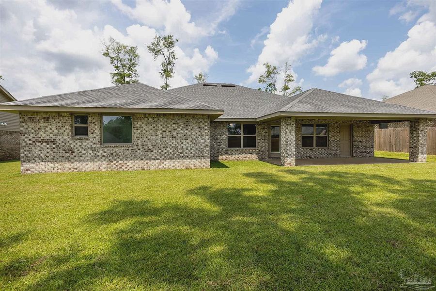 Image 24 of a home in Emmaline Gardens.