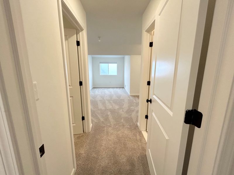 Spacious, unfurnished interior of a new home in Bristol Ridge Townhomes, Ann Arbor (Image 25). Spacious, unfurnished interior of a new home in Bristol Ridge Townhomes, Ann Arbor (Image 25).