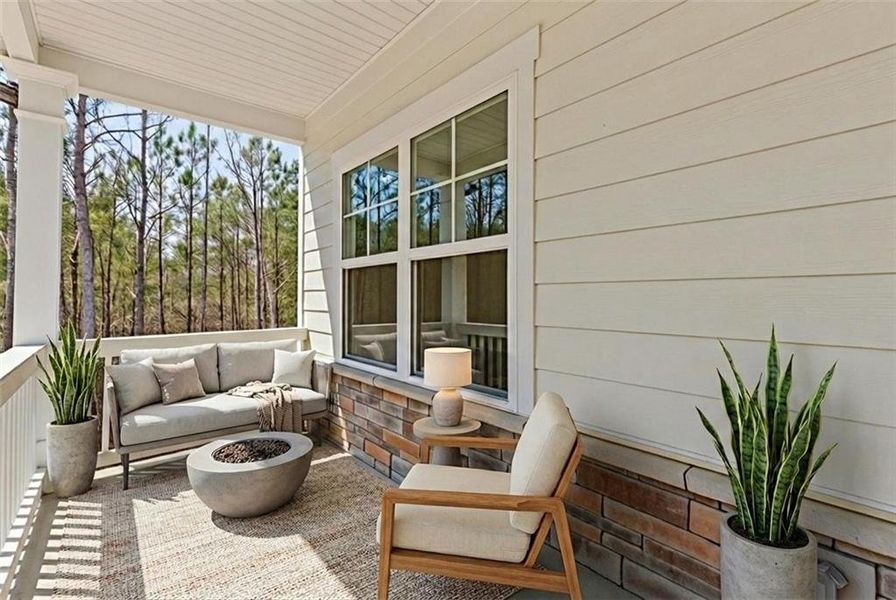 Exterior details and patio area of a home in , Dallas (Image 3).