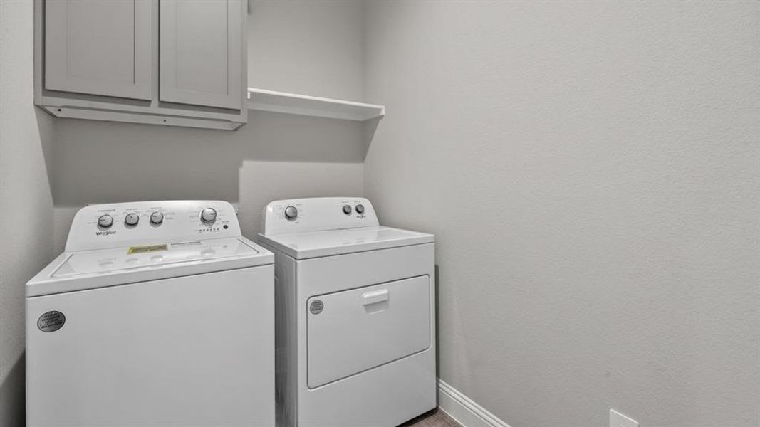 Close-up of interior finishes inside a home in Treeline, Justin (Image 19).