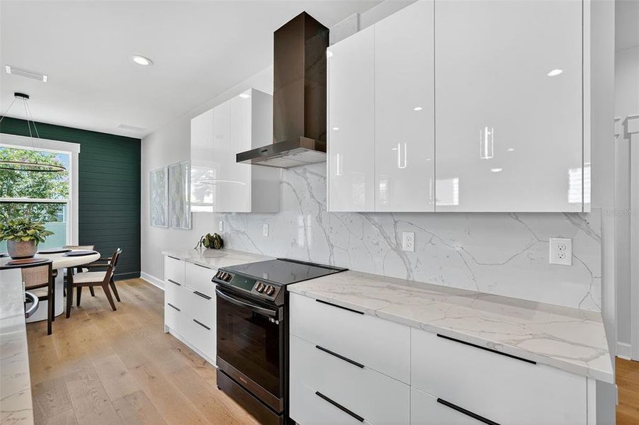 Furnished interior view inside a new home in , Tampa (Image 32).