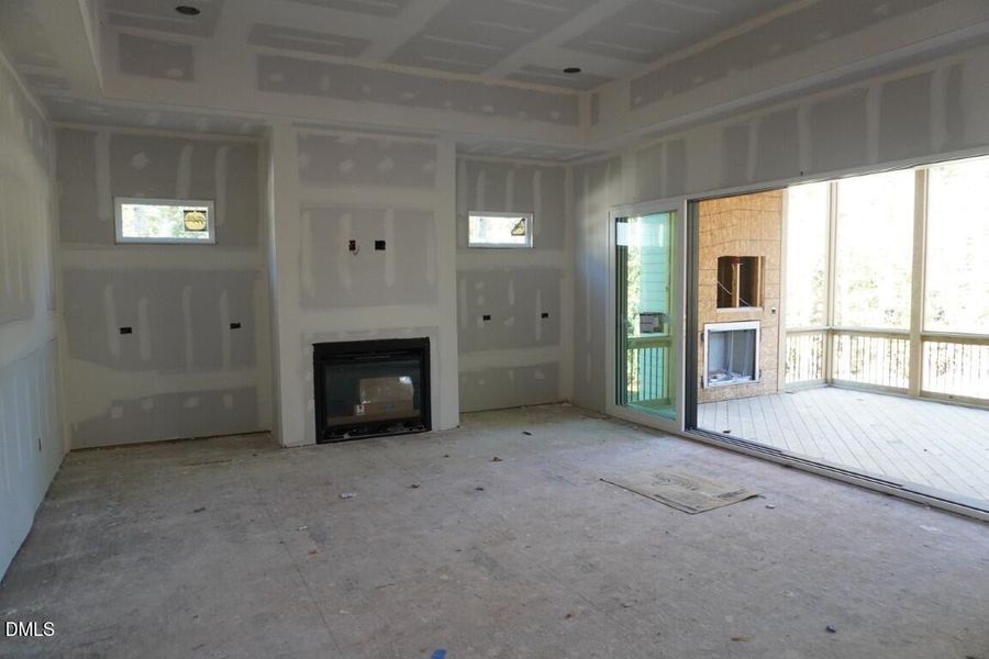 DSC00847 (Medium) DSC00847 (Medium)