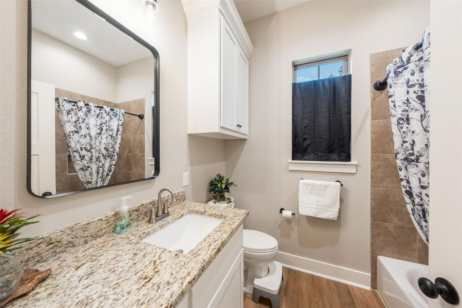 Furnished interior view inside a new home in , Shepherd (Image 27).