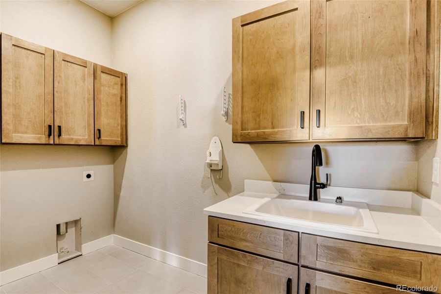 Furnished interior view inside a new home in Hillside at Castle Rock, Castle Rock (Image 12).