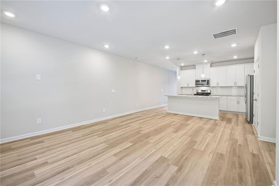 Spacious, unfurnished interior of a new home in Artisan Walk, Fairburn (Image 36).
