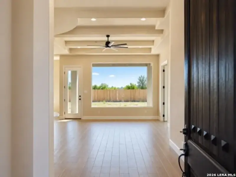 Spacious, unfurnished interior of a new home in Alamo Estates, San Antonio (Image 10). Spacious, unfurnished interior of a new home in Alamo Estates, San Antonio (Image 10).