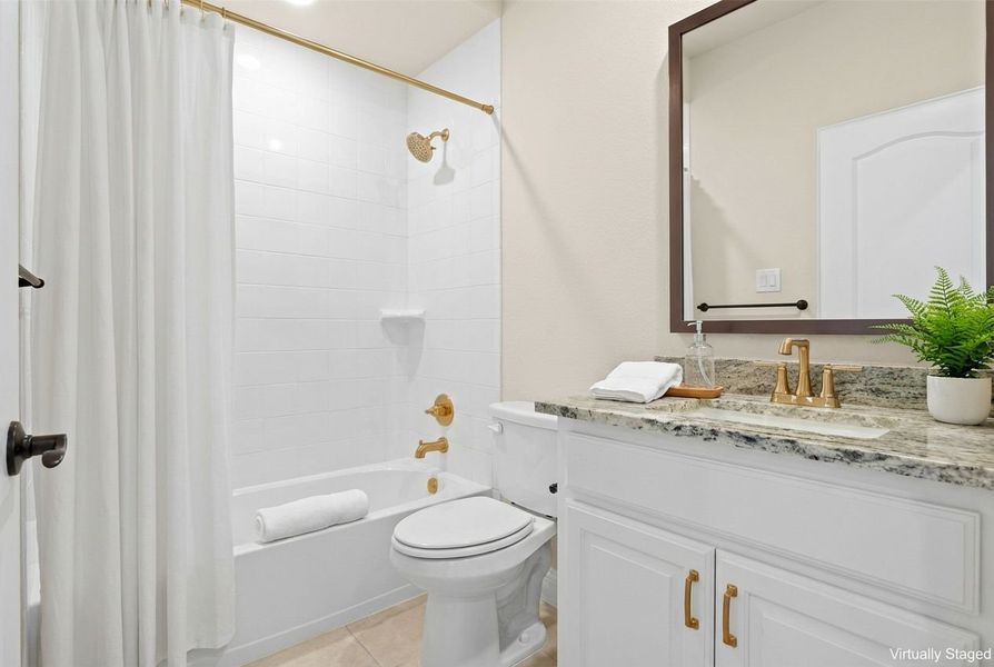 Furnished interior view inside a new home in Cottonwood Creek, Rowlett (Image 33). Furnished interior view inside a new home in Cottonwood Creek, Rowlett (Image 33).