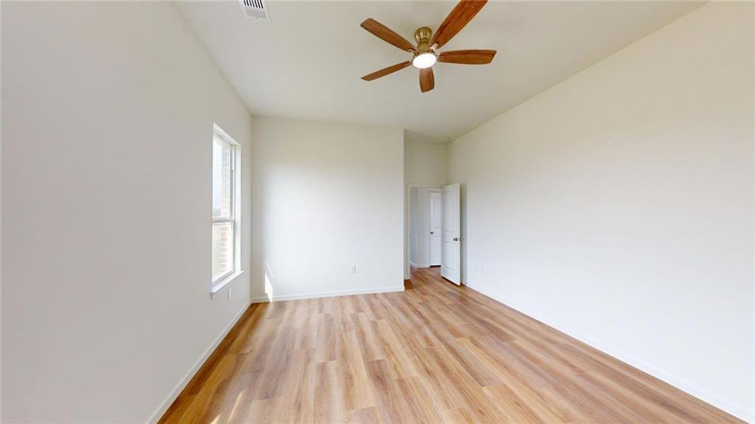 Spacious, unfurnished interior of a new home in , Point (Image 22).