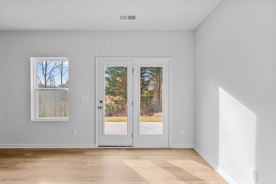 Spacious, unfurnished interior of a new home in Bell West, Kernersville (Image 24).