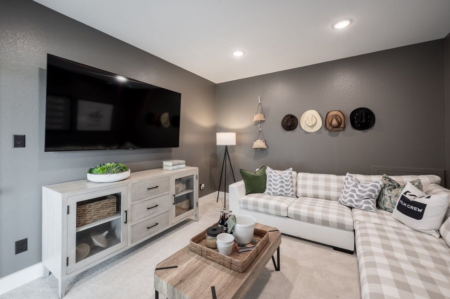 Representative furnished interior of a home built from the Goldeneye by Tri Pointe Homes in Jubilee 50′, Hockley (Image 32).