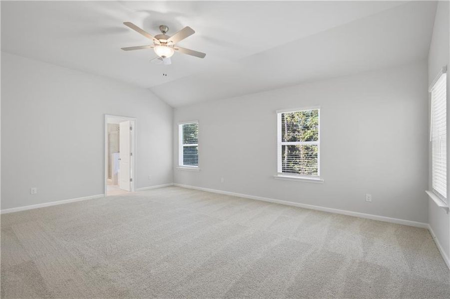Spacious, unfurnished interior of a new home in , Lawrenceville (Image 27).