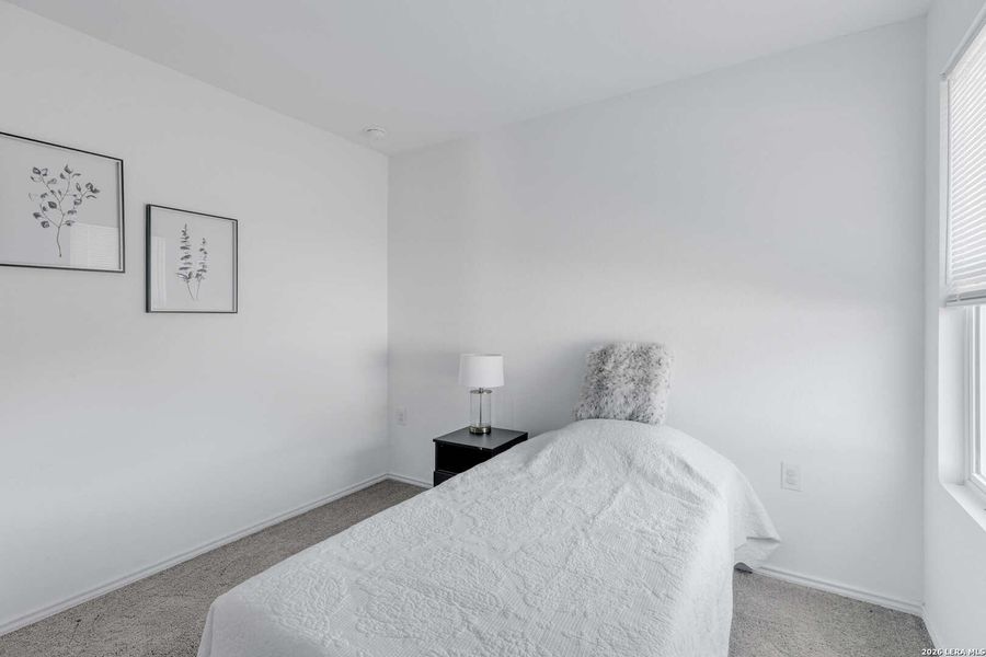 Furnished interior view inside a new home in Mission del Lago, San Antonio (Image 10).