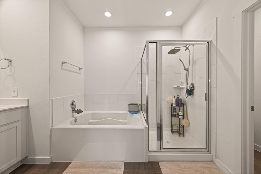 Furnished interior view inside a new home in Westland Ranch 50' Homesites, League City (Image 36).