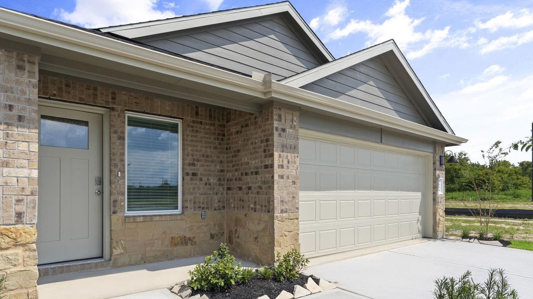 *Images and 3D tour are for illustration only and options may vary from home as built.