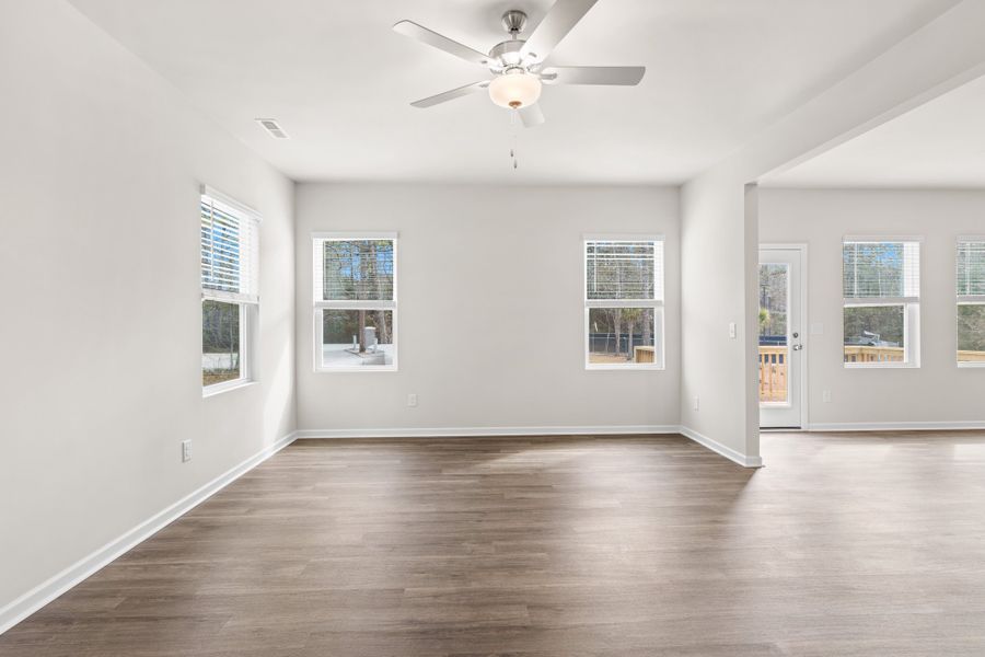 2,291sf New Home in New Bern, NC.  - Slide 11