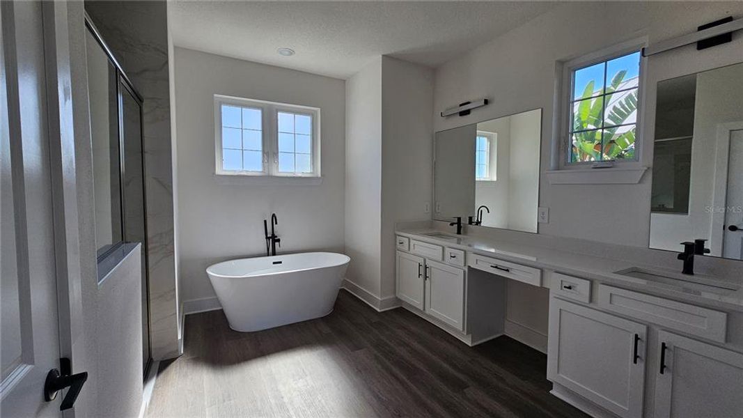 Furnished interior view inside a new home in , Port Charlotte (Image 6).