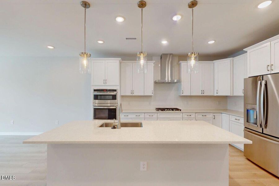 3730091_50034 3730091_50034