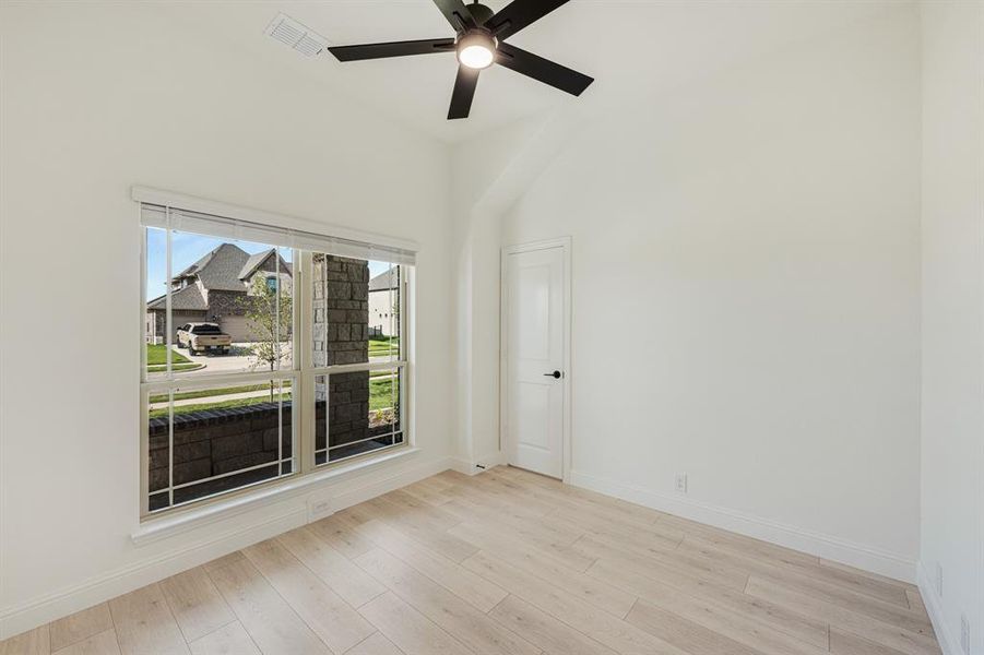 Image 32 of a home in Silo Mills Classic 70. Image 32 of a home in Silo Mills Classic 70.