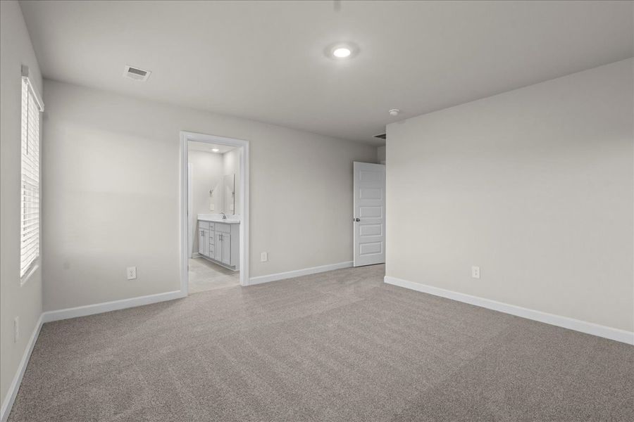 Spacious, unfurnished interior of a new home in Cedar Shoals – Heritage Collection, Piedmont (Image 22).