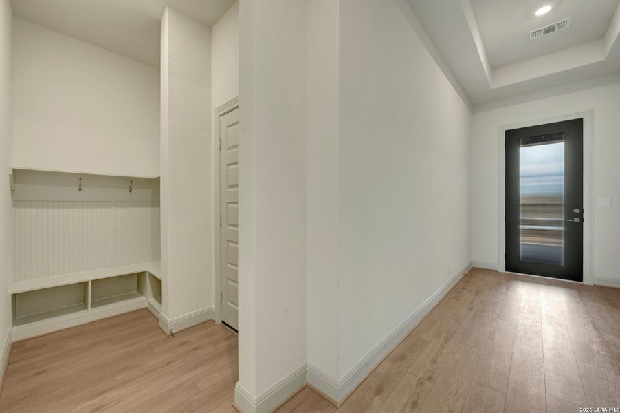Spacious, unfurnished interior of a new home in Windsong - Reserve Series, Boerne (Image 46). Spacious, unfurnished interior of a new home in Windsong - Reserve Series, Boerne (Image 46).