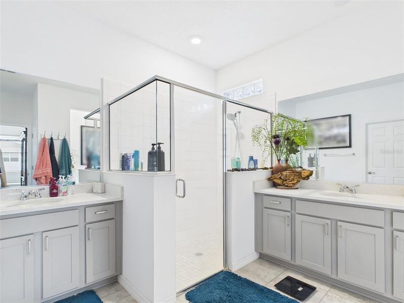 Furnished interior view inside a new home in Calesa Township, Ocala (Image 10).