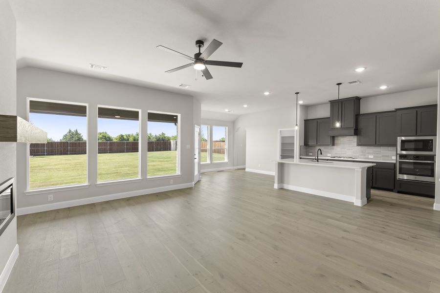 Spacious, unfurnished interior of a new home in Lovers Landing, Forney (Image 17). Spacious, unfurnished interior of a new home in Lovers Landing, Forney (Image 17).
