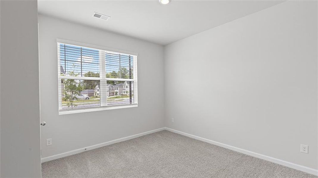 Spacious, unfurnished interior of a new home in Teamon Pointe, Griffin (Image 26).