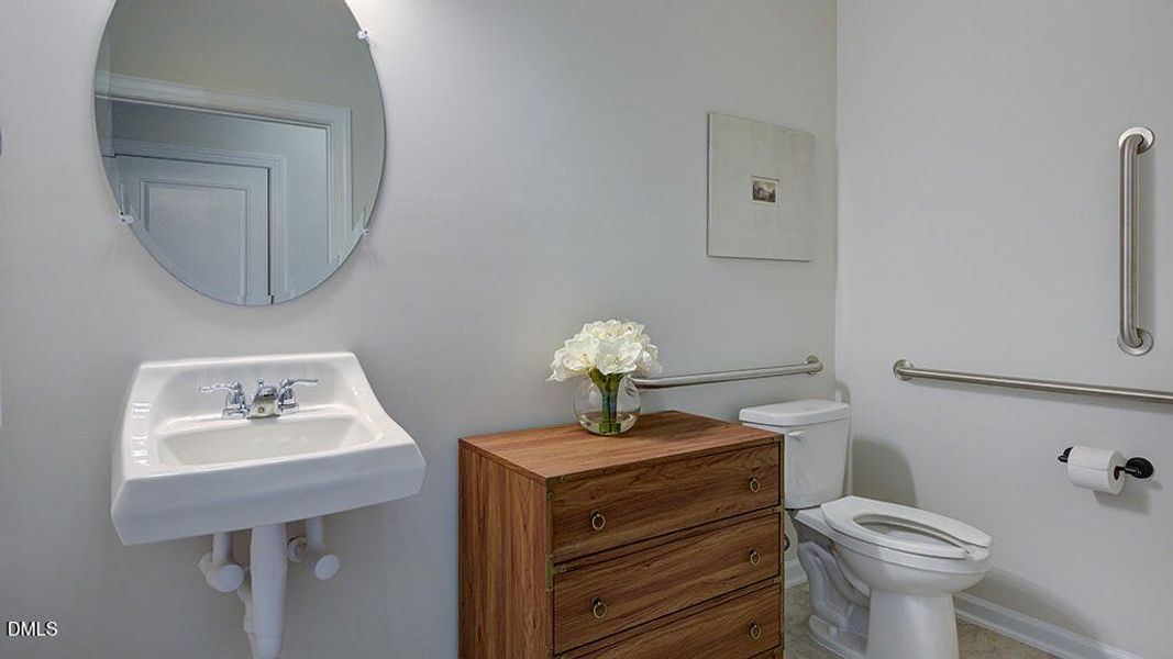 G Quincy guest bath G Quincy guest bath