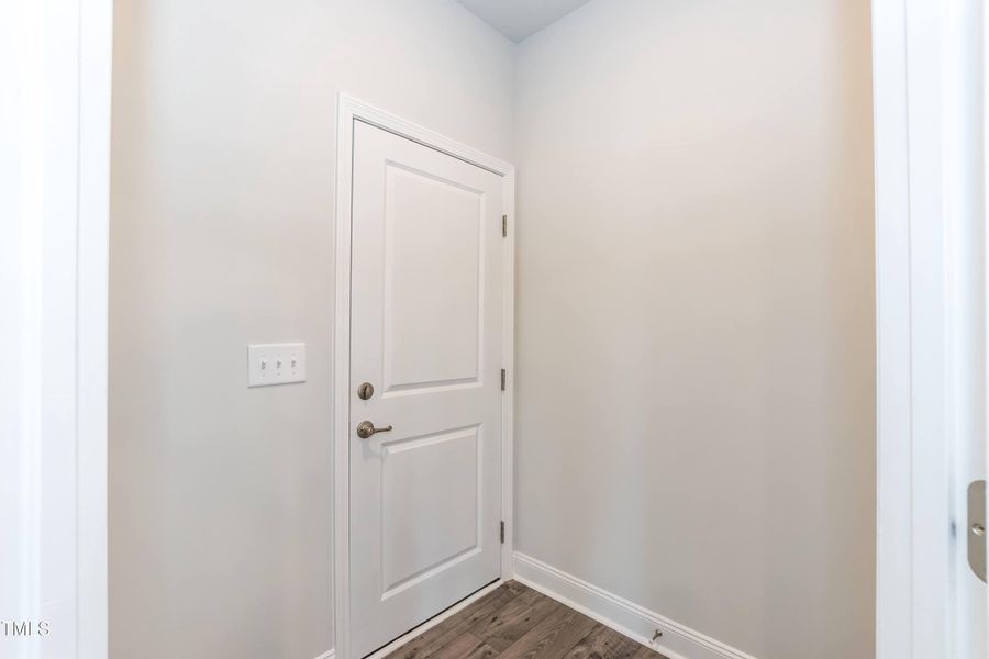 Mud Room 01 Mud Room 01