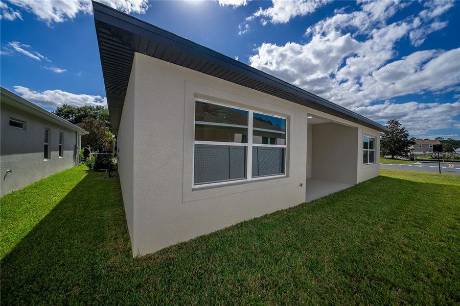 Exterior details and patio area of a home in , Ocala (Image 12). Exterior details and patio area of a home in , Ocala (Image 12).
