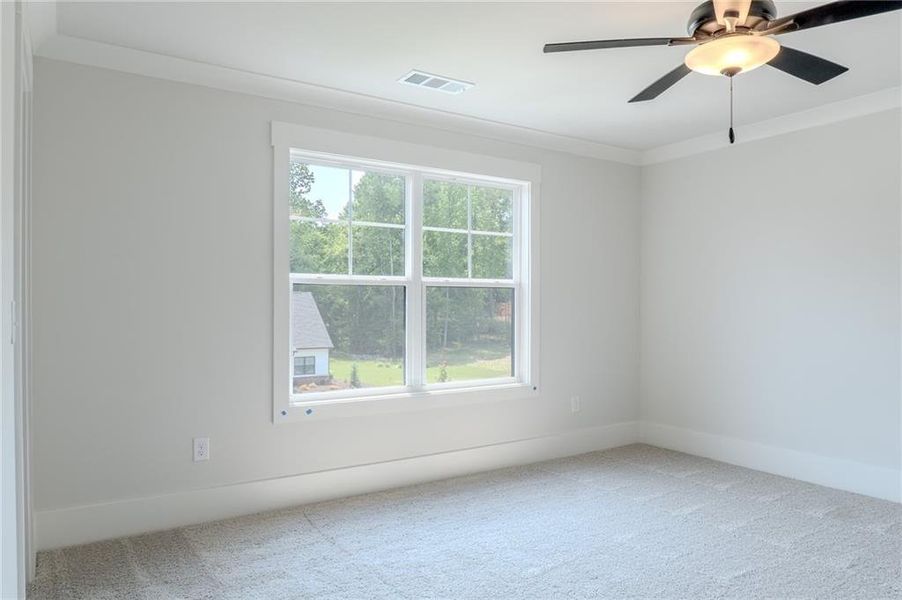 Spacious, unfurnished interior of a new home in Spring Creek, Monroe (Image 40). Spacious, unfurnished interior of a new home in Spring Creek, Monroe (Image 40).