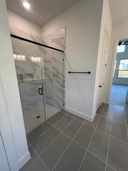 Spacious, unfurnished interior of a new home in , Fort Worth (Image 15).