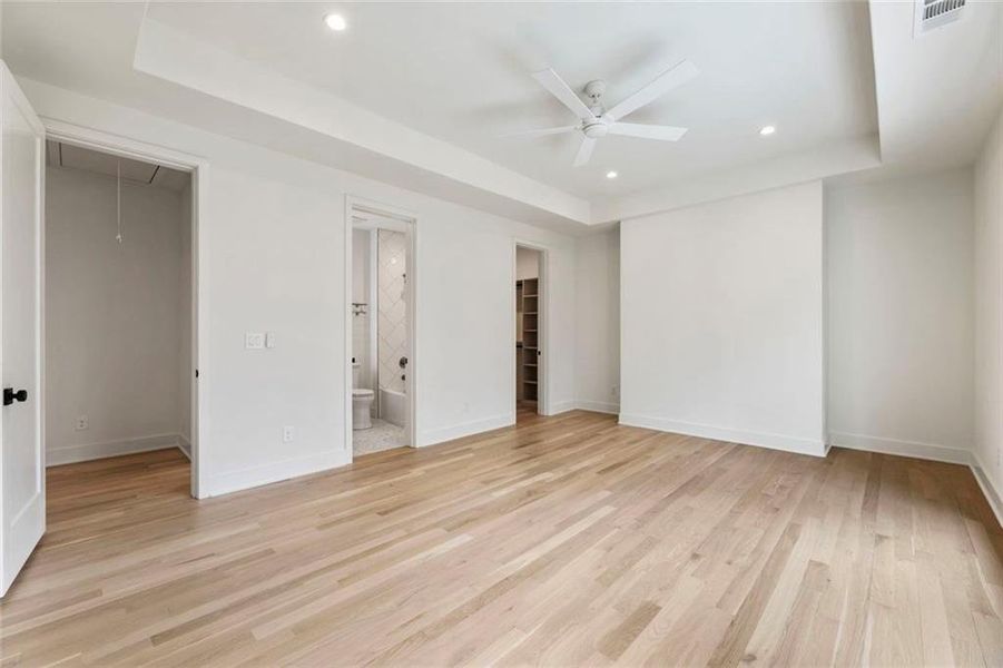 Spacious, unfurnished interior of a new home in , Sandy Springs (Image 26). Spacious, unfurnished interior of a new home in , Sandy Springs (Image 26).