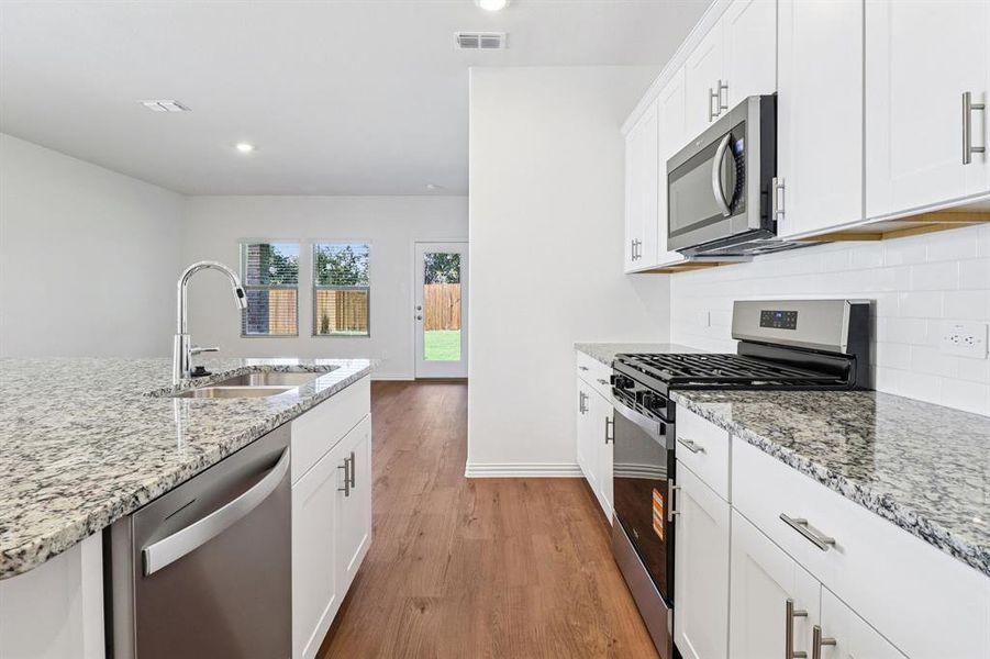 Furnished interior view inside a new home in Eastridge - Spring Series, McKinney (Image 11). Furnished interior view inside a new home in Eastridge - Spring Series, McKinney (Image 11).