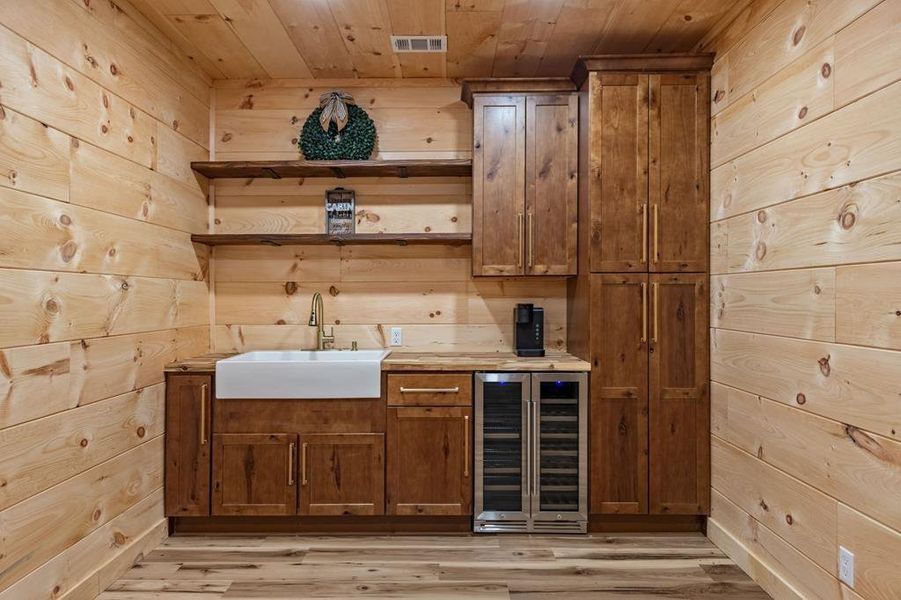 Furnished interior view inside a new home in , Ellijay (Image 11).