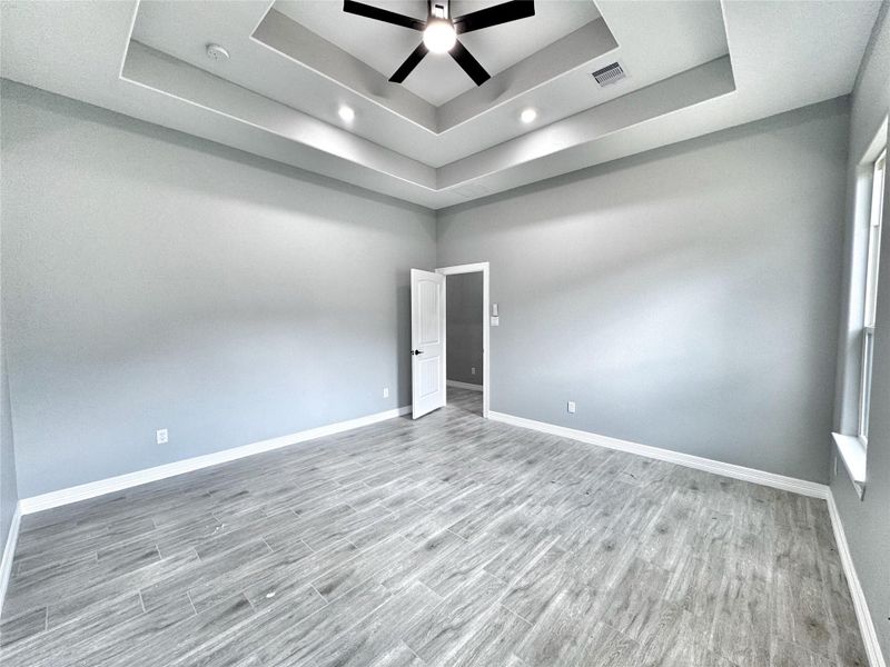All images are for illustrative purposes only. Home is to be built and is currently under construction.