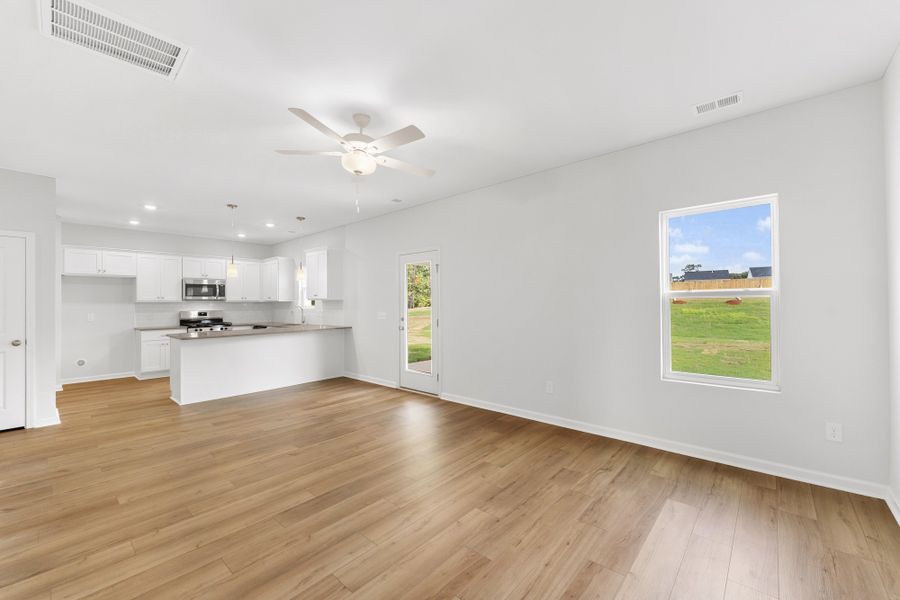 Spacious, unfurnished interior of a new home in Mayfair Village, Spartanburg (Image 16). Spacious, unfurnished interior of a new home in Mayfair Village, Spartanburg (Image 16).