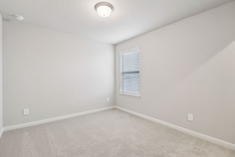 Spacious, unfurnished interior of a new home in Legendary Trails - Premier Series, Cibolo (Image 20).