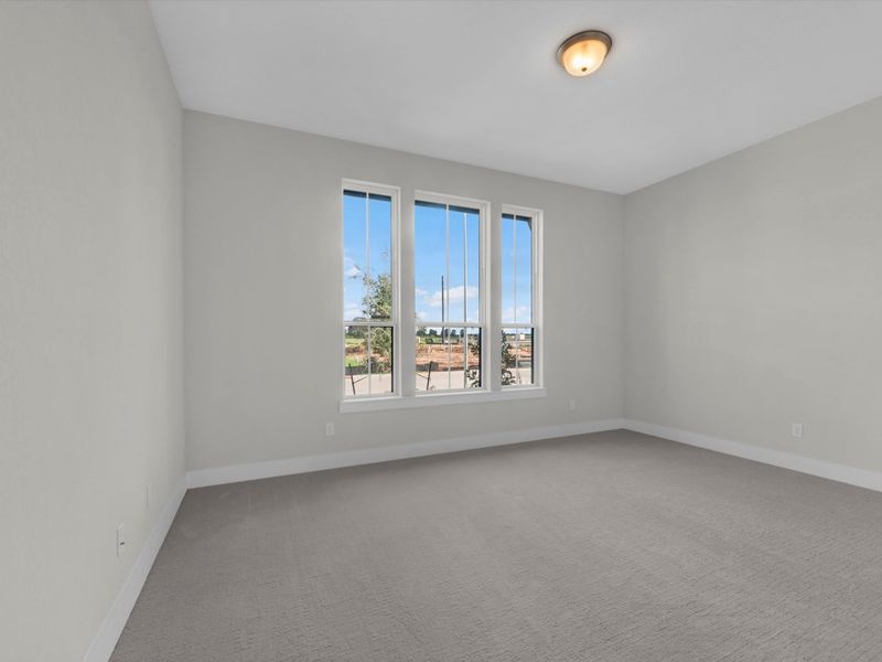 Spacious, unfurnished interior of a new home in Sienna 80′, Missouri City (Image 21).