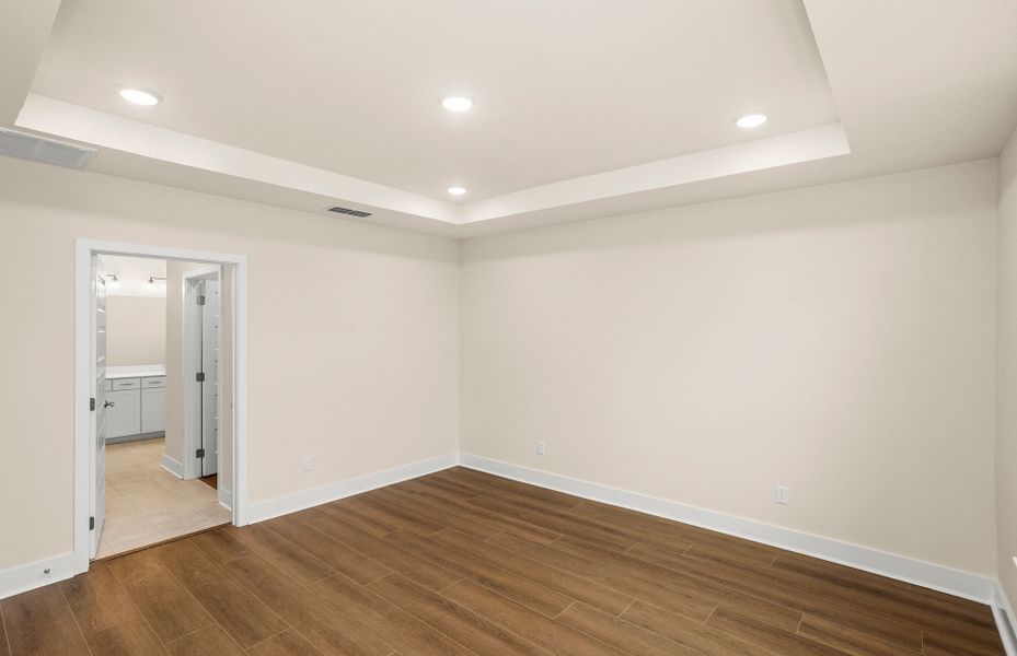 Spacious, unfurnished interior of a new home in Del Webb Barton Village, Lebanon (Image 16). Spacious, unfurnished interior of a new home in Del Webb Barton Village, Lebanon (Image 16).