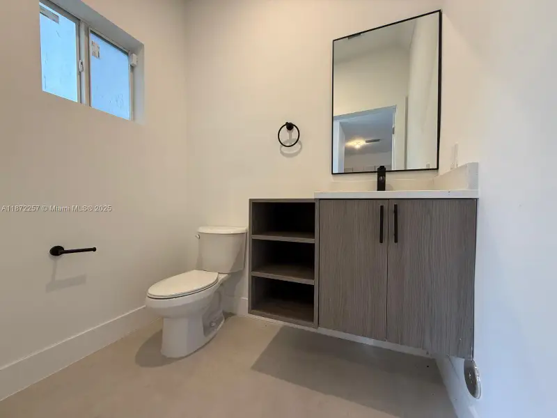 Furnished interior view inside a new home in , Fort Lauderdale (Image 2). Furnished interior view inside a new home in , Fort Lauderdale (Image 2).