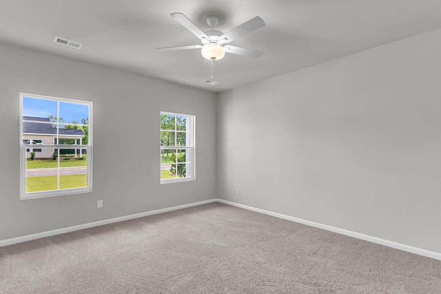 Spacious, unfurnished interior of a new home in Fairway Woods at Wyboo, Manning (Image 18).