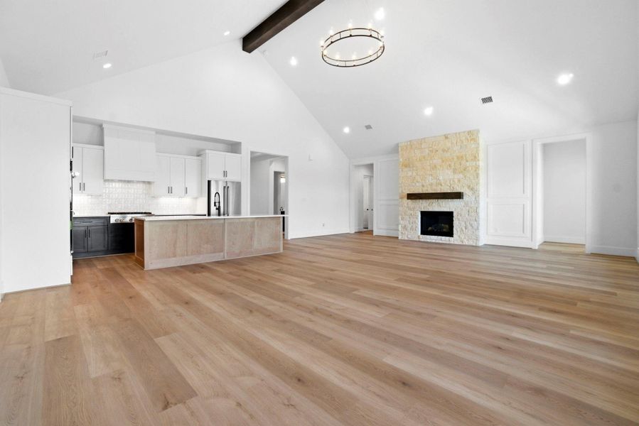 Spacious, unfurnished interior of a new home in Chapel Bend, Montgomery (Image 36).