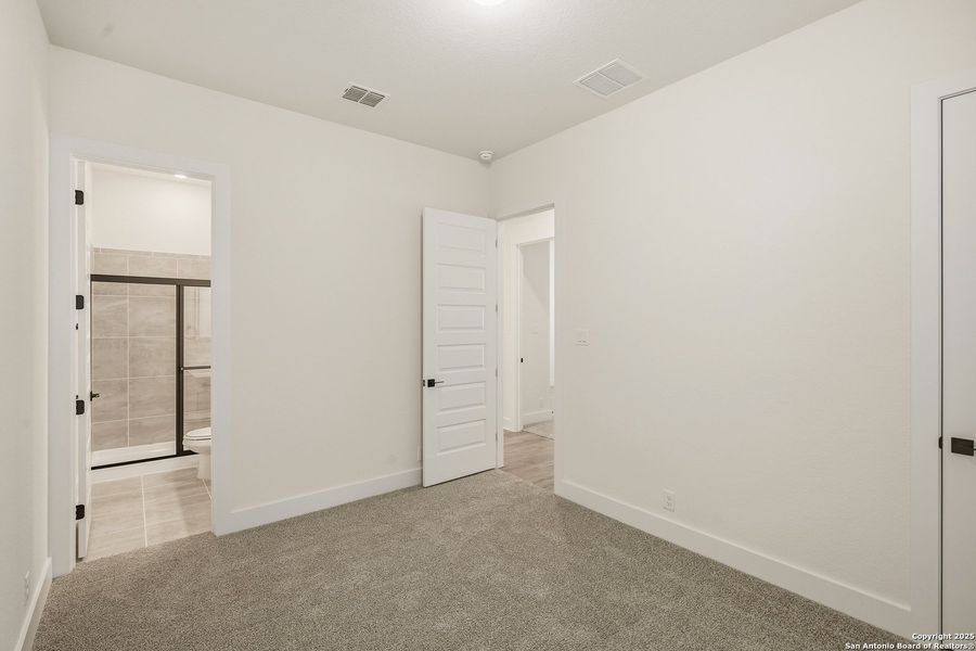 Spacious, unfurnished interior of a new home in Mesa Western, Cibolo (Image 42). Spacious, unfurnished interior of a new home in Mesa Western, Cibolo (Image 42).