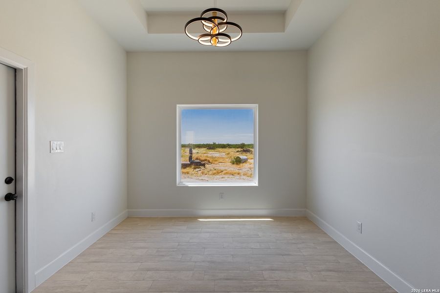 Spacious, unfurnished interior of a new home in , Eagle Pass (Image 29).