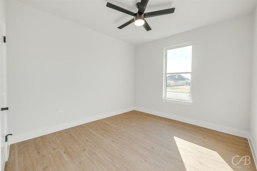 Spacious, unfurnished interior of a new home in , Abilene (Image 27).