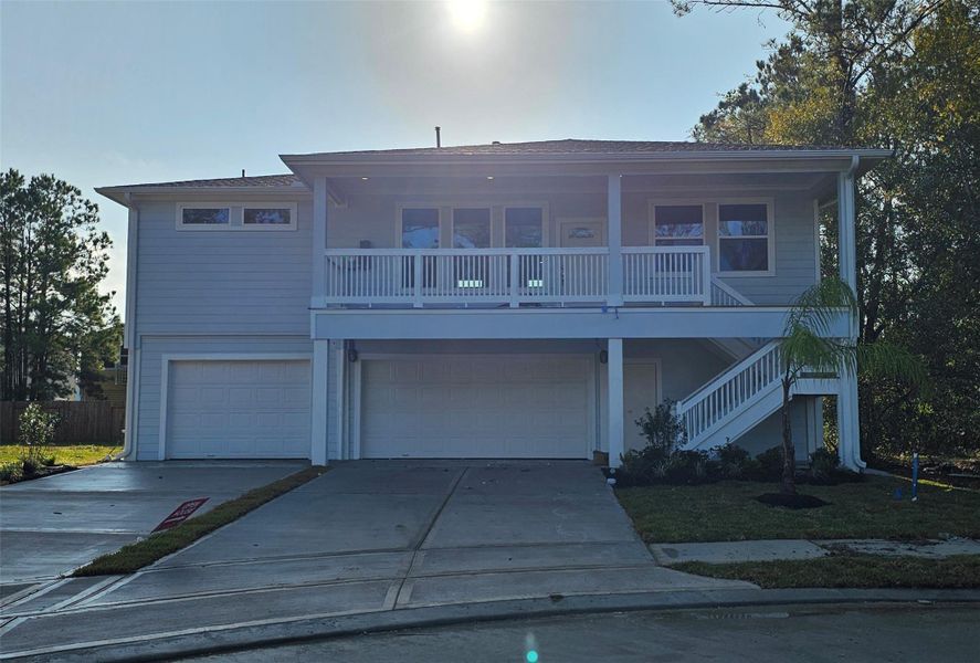 Front exterior of a new home in , Dickinson, TX, highlighting curb appeal (Image 1). Front exterior of a new home in , Dickinson, TX, highlighting curb appeal (Image 1).