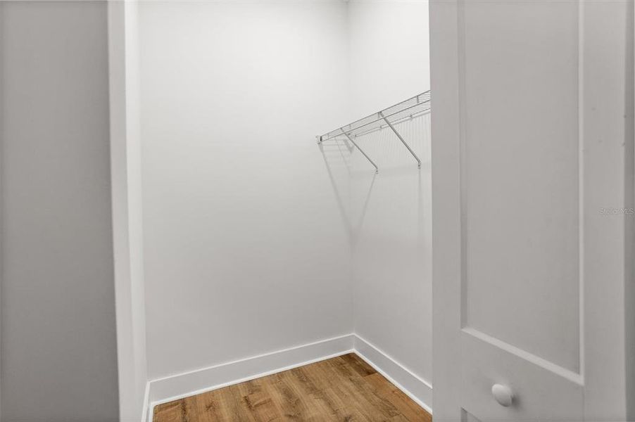 Bedroom 4 walk-in closet